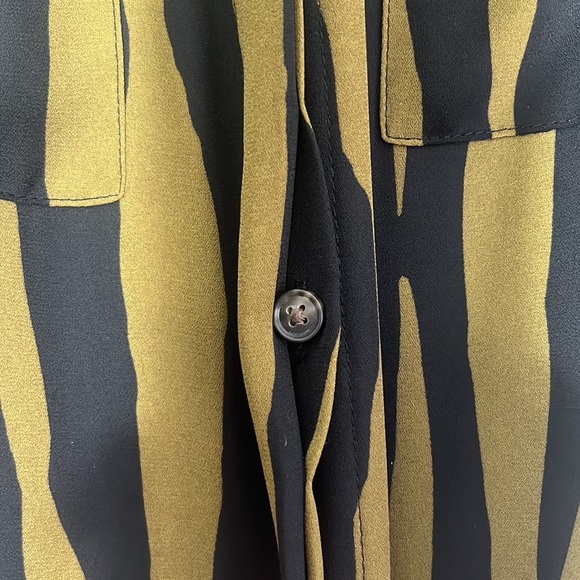 Banana Republic Button Down Utility Dress Shirt size 4 - Picture 9 of 12